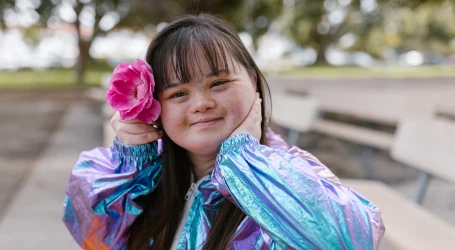 Ett barn som har personlig assistans